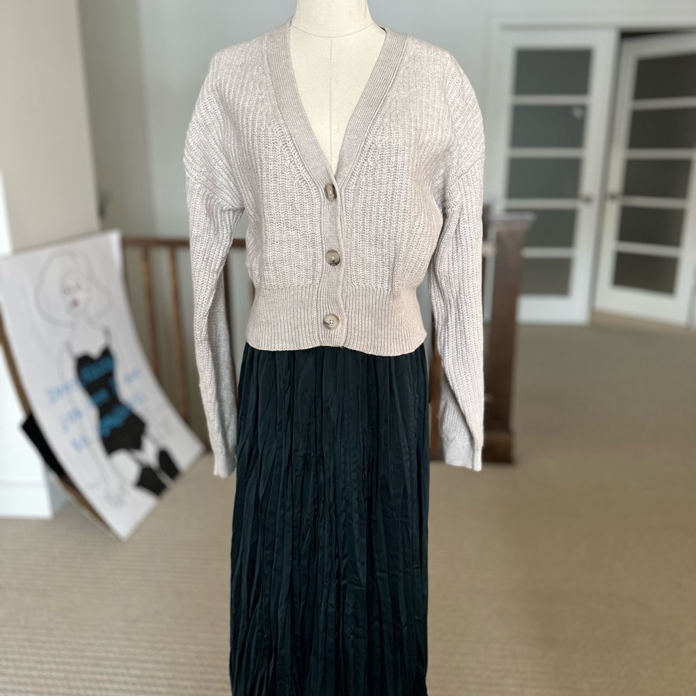 Babaton Canberra Cardigan - Picture 2 of 10